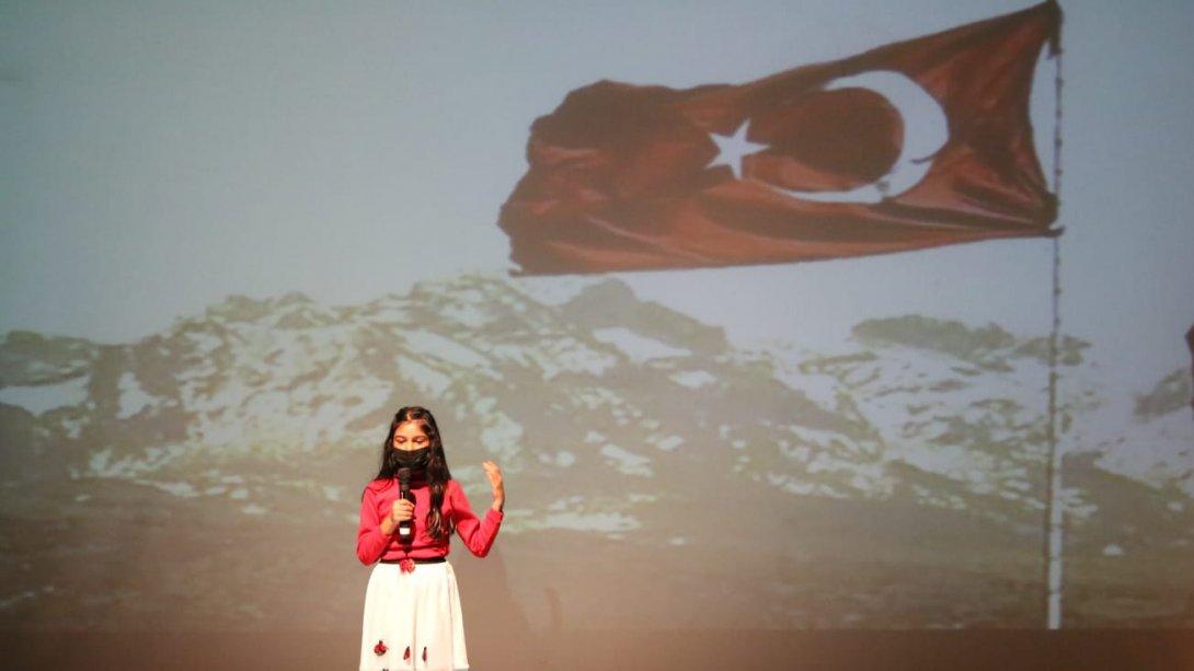 İstiklal Marşı'mızın Kabulünün 100. Yılını Kutlama ve Mehmet Akif Ersoy'u Anma Programı Düzenlendi