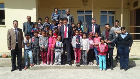 İl Milli Eğitim Müdürü Ali Eyyüpkoca, Burmageçit İlkokulunu Ziyaret Etti
