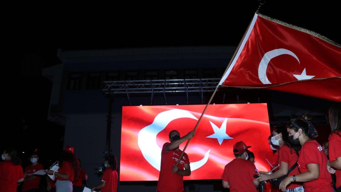 Tunceli'de 15 Temmuz Demokrasi ve Milli Birlik Günü Törenle Kutlandı